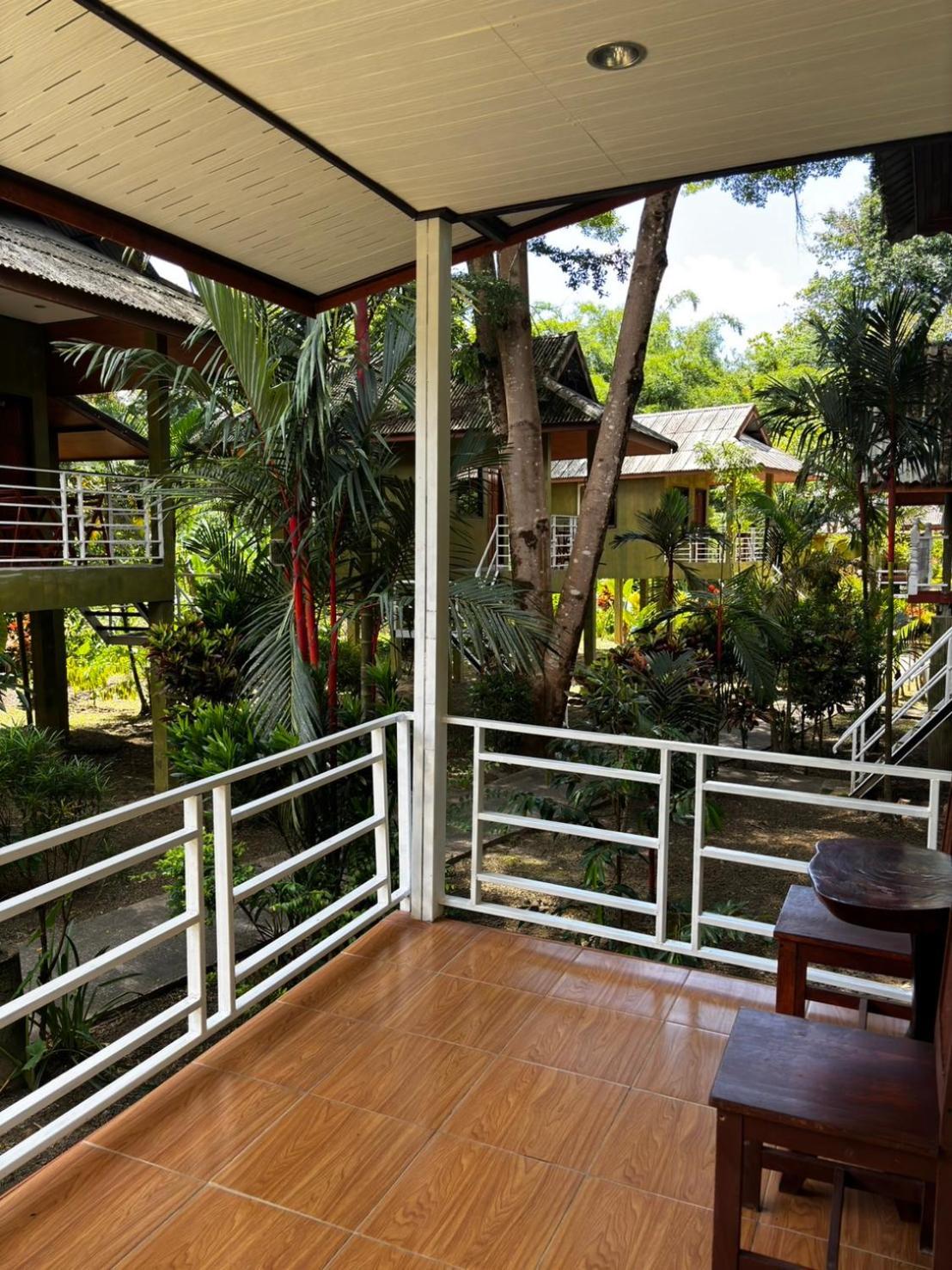 考索丛林小屋度假村 Khao Sok National Park 外观 照片